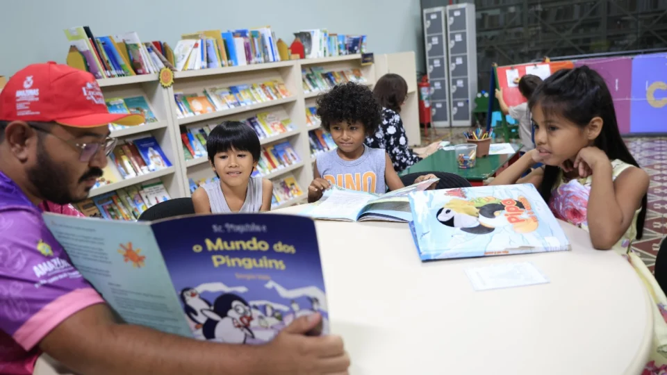 ‘Natal Literário’ da Biblioteca Pública do Amazonas traz o livro e a leitura para as comemorações natalina