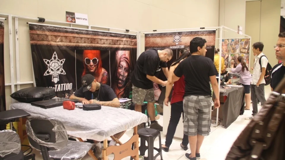 Circuito LPG: Exposição de tatuagem, oficina cinematográfica e baile LGBTQIAPN+ marcam a programação