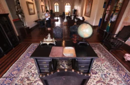 Conheça o Palacete Provincial, que abriga mais de 400 mil itens em seu acervo e coleções de arte