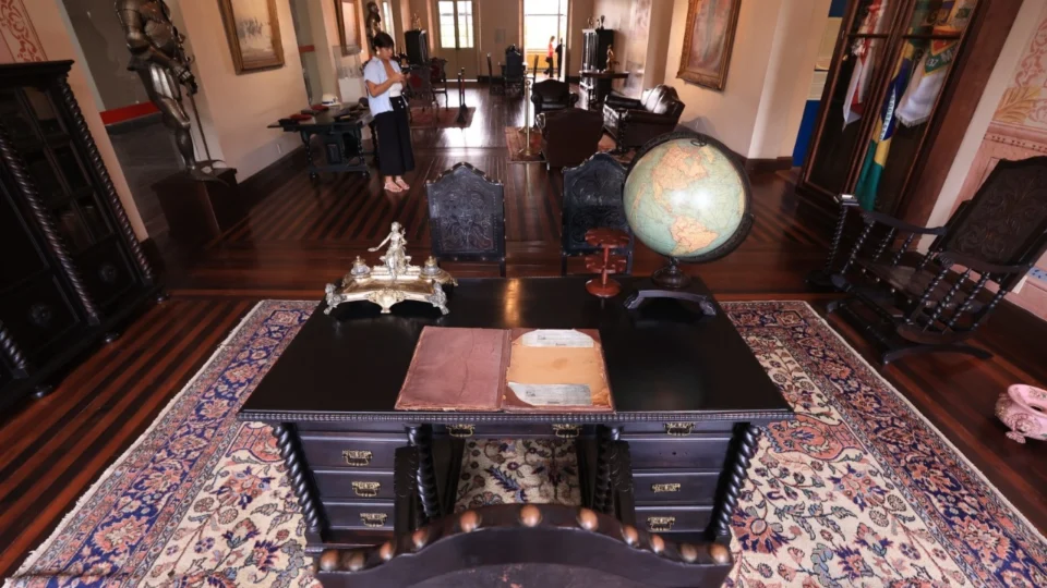 Conheça o Palacete Provincial, que abriga mais de 400 mil itens em seu acervo e coleções de arte