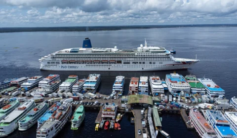 MS Aurora: maior cruzeiro da temporada atraca no Porto de Manaus com mais de 2,4 mil turistas