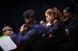 Teatro Amazonas recebe concerto especial com obras de Puccini, Tchaikovsky e Barber