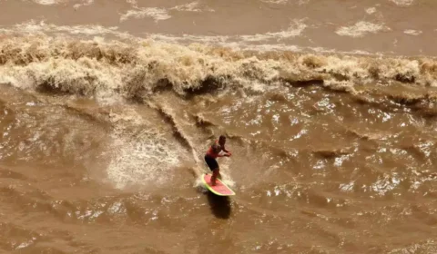 Vídeo: A força da Pororoca do Rio Amazonas: um espetáculo da natureza na Amazônia