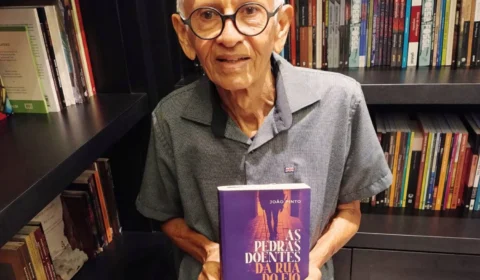 João Pinto lança romance sobre memórias e Alzheimer em evento na Valer Teatro
