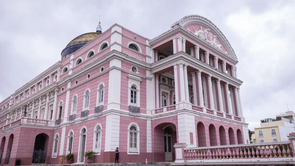 Manaus celebrou ancestralidade e diversidade com espetáculos de dança e teatro no fim de semana
