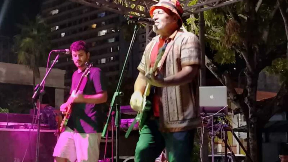 Cileno leva show ao Bar do Armando nesta sexta-feira com MPB, reggae e músicas autorais