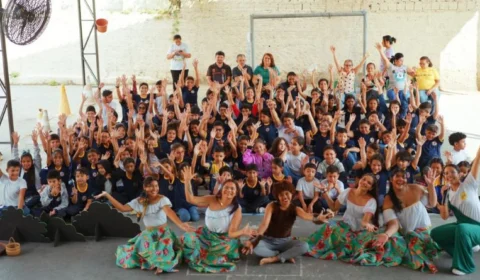 Espetáculo infantil promove conscientização ambiental com inclusão e interatividade