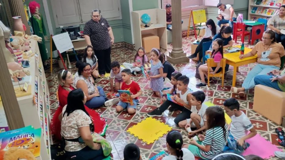 Domingo tem Troca de Livros e Gibis na Biblioteca Pública do Amazonas