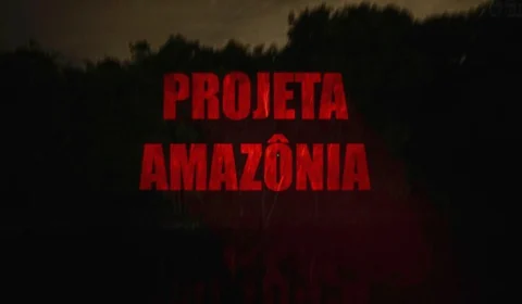 Floresta vira tela viva com arte urbana em projeções sobre as árvores do Rio Negro