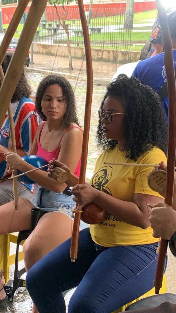 Projeto em Manaus promove vivência ancestral com capoeira, maracatu, samba e arte amazônica