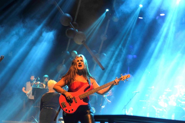 “Symphony of Chaos” leva a força do New Metal ao palco do Teatro Amazonas com orquestra e coral