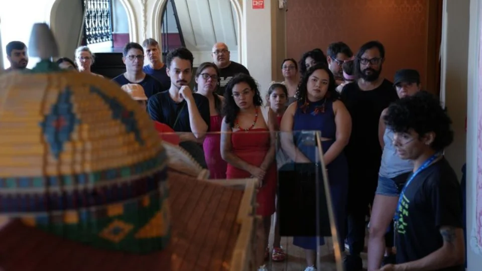 Teatro Amazonas mantém visitas gratuitas para amazonenses