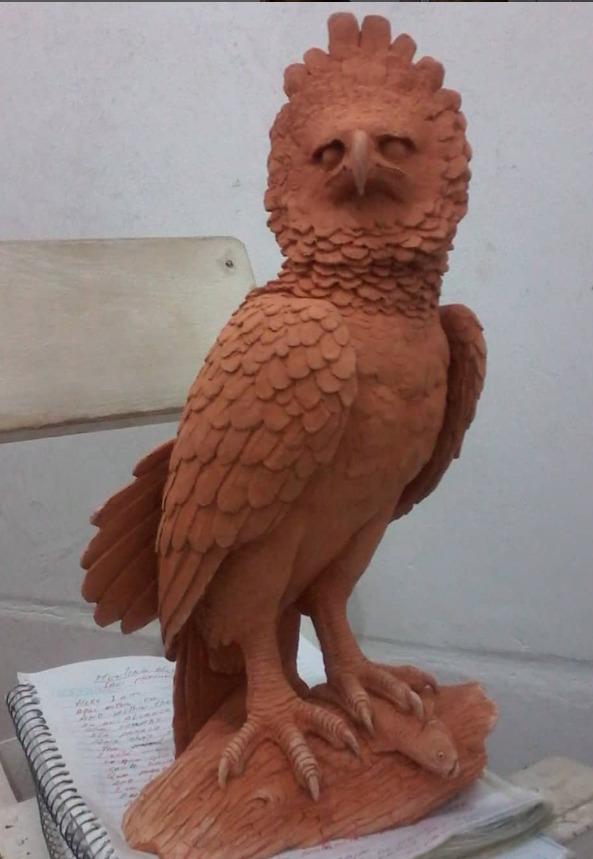 Patrick Colares: o escultor parintinense que transforma o cotidiano amazônico em arte