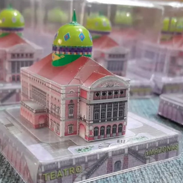 Projeto recria pontos turísticos de Manaus em miniatura e oferece jogo educativo sobre a cidade