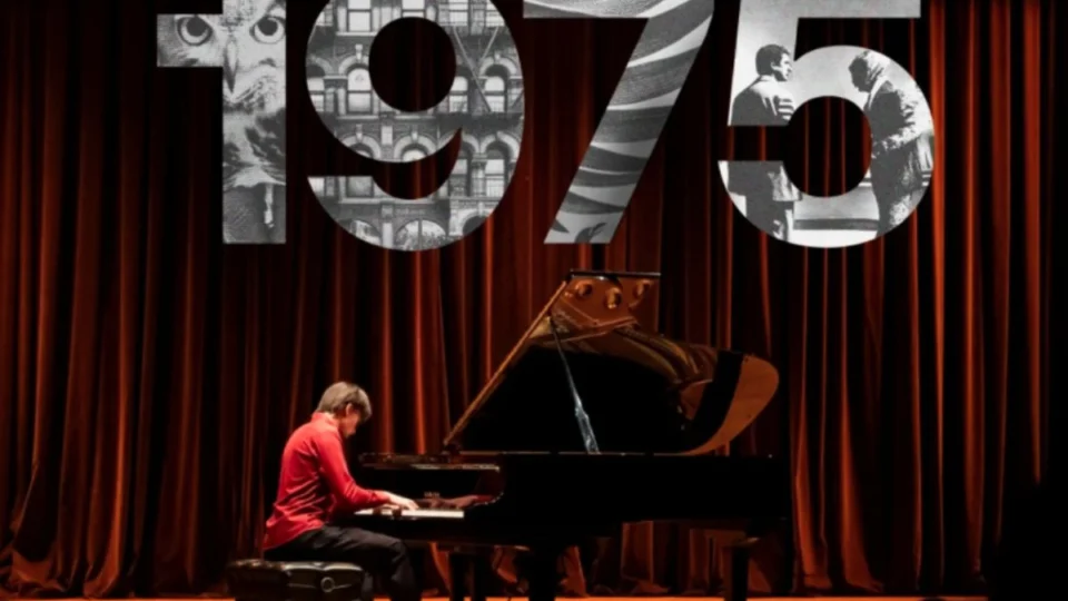 Teatro Amazonas recebe concerto “Rock ao Piano – Especial 1975” com Bruno Hrabovsky