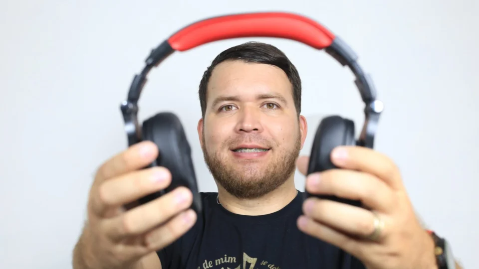 DJ JC é conhecido por animar cristãos católicos em Manaus