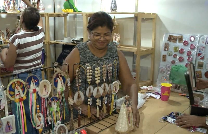 Círio de Nazaré: Arraial já atrai visitantes com diversão, gastronomia e artesanato religioso