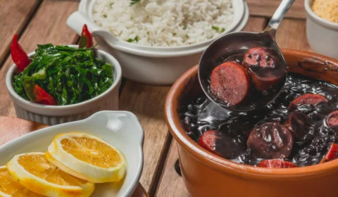 Bazar da Topázio em Manaus terá Feijoada Top e programação animada com expositores