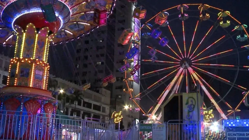 Círio de Nazaré: Arraial já atrai visitantes com diversão, gastronomia e artesanato religioso