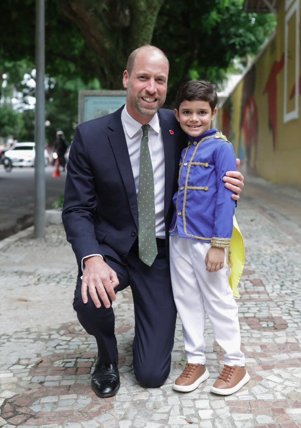 Príncipe William encontra com jovens durante chegada a COP30