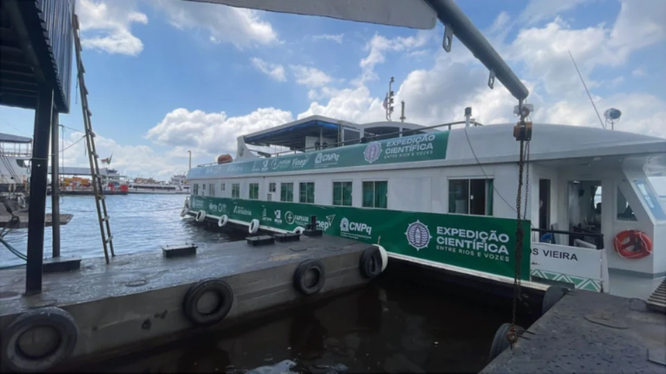Expedição “Entre Rios e Vozes” saí de Manaus e inicia jornada científica e jornalística pela Amazônia