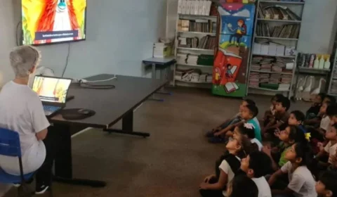 Cine Mitos da Amazônia encerra outubro com ação cultural para crianças no Ariaú, em Iranduba