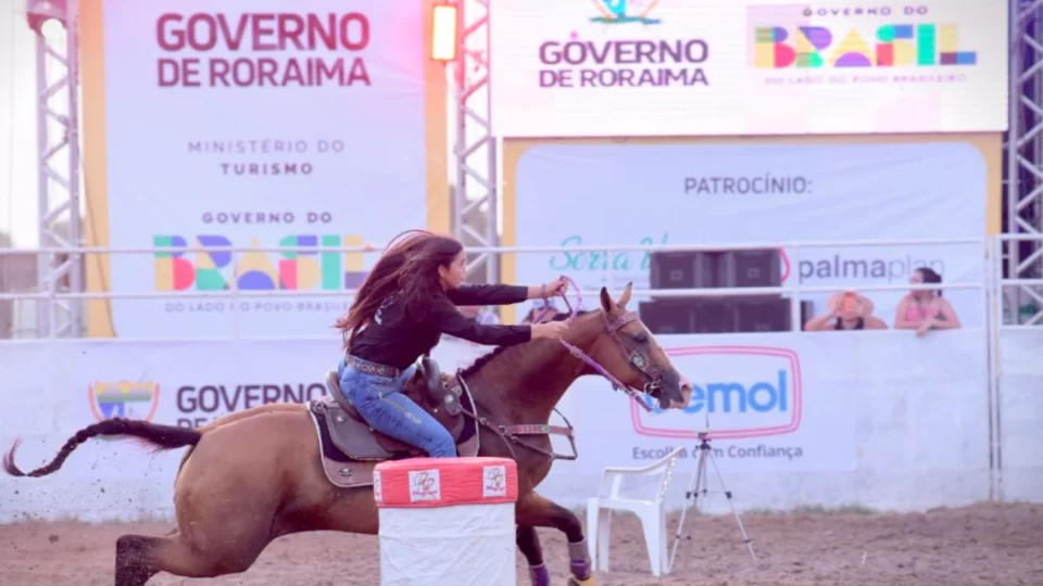 Expoferr abre programação com provas equestres em Boa Vista.