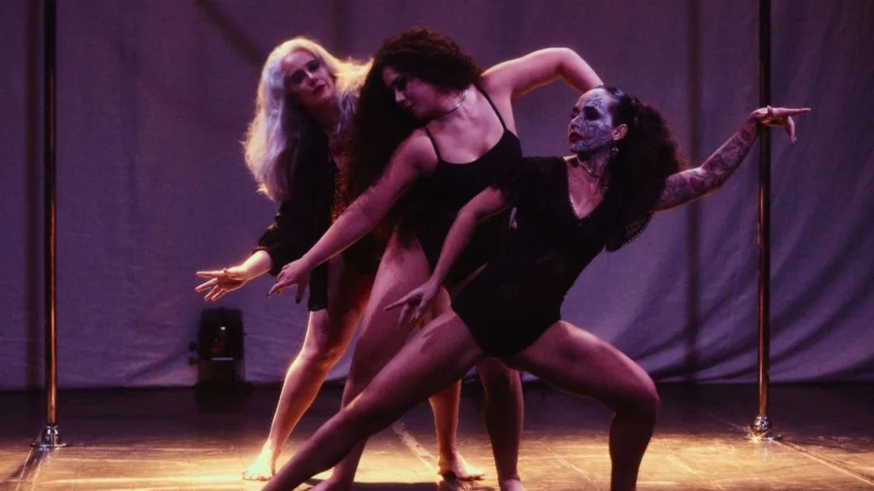 Festival DELAS reúne artistas mulheres em mostra de artes no Teatro da Instalação