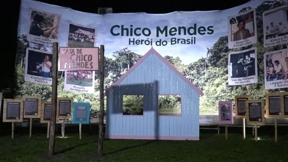 Espaço Chico Mendes na COP30 destaca legado do líder seringueiro