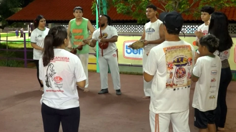 Capoeira transforma vidas e fortalece a cultura popular em Manaus