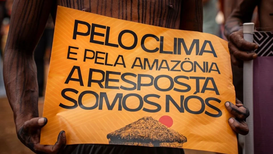 Cúpula dos Povos se reúne em Belém para defender justiça climática durante a COP30