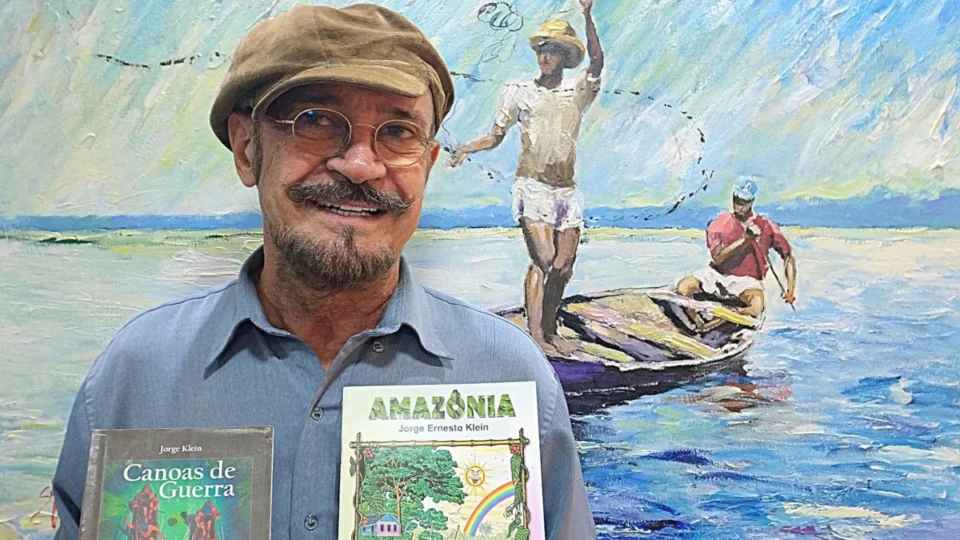 Escritor Jorge Ernesto Klein celebra terceira edição de livro inspirado em povos indígenas