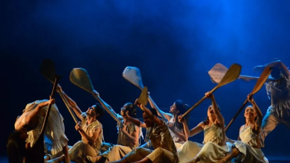 Teatro Amazonas celebra o Dia da Cultura com Sarau no hall do Balé Folclórico do Amazonas