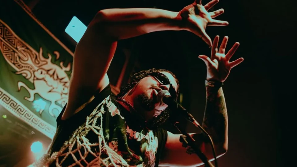 Jambu é indicada ao Prêmio TMDQA! 2025 na categoria ‘Banda Revelação’