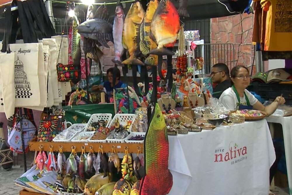 Feira Natalina transforma o Largo de São Sebastião em polo de economia criativa