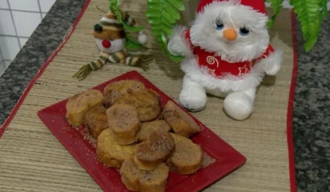 Rabanada Paraense com Farofa de Tapioca e Cacau: receita natalina com sabor amazônico