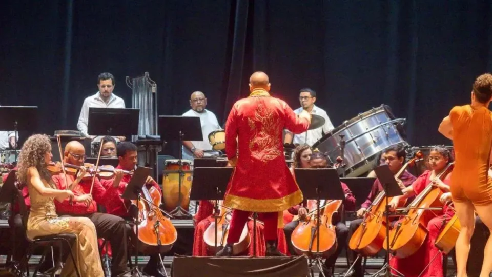 Teatro Amazonas encerra 2025 com concerto gratuito e pré-lançamento do FAMA 2026