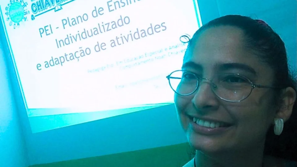 Educadora paraense é premiada por projeto de alfabetização para autistas não verbais