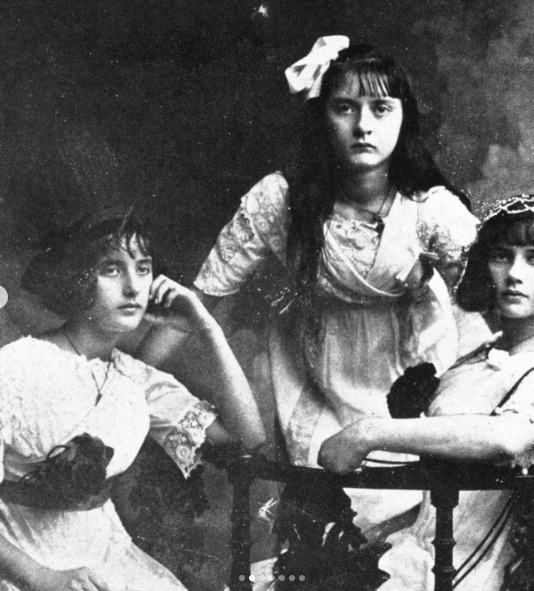 A história do Carnaval em Manaus e as tradições da folia antiga.