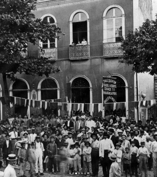 A história do Carnaval em Manaus e as tradições da folia antiga.