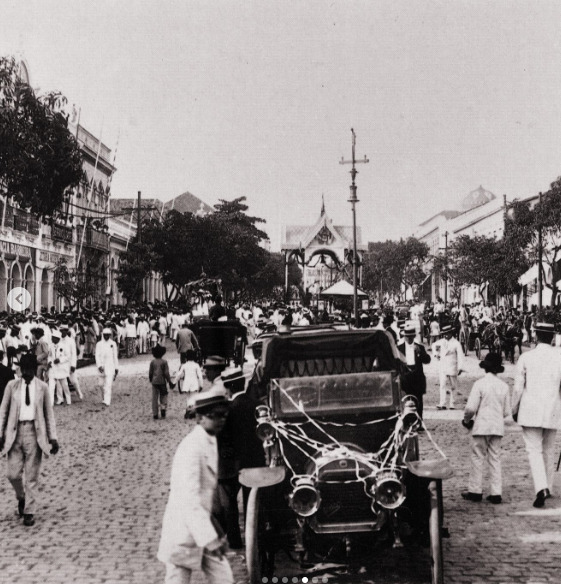 A história do Carnaval em Manaus e as tradições da folia antiga.