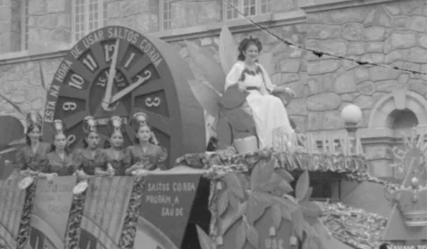 A história do Carnaval em Manaus e as tradições da folia antiga.