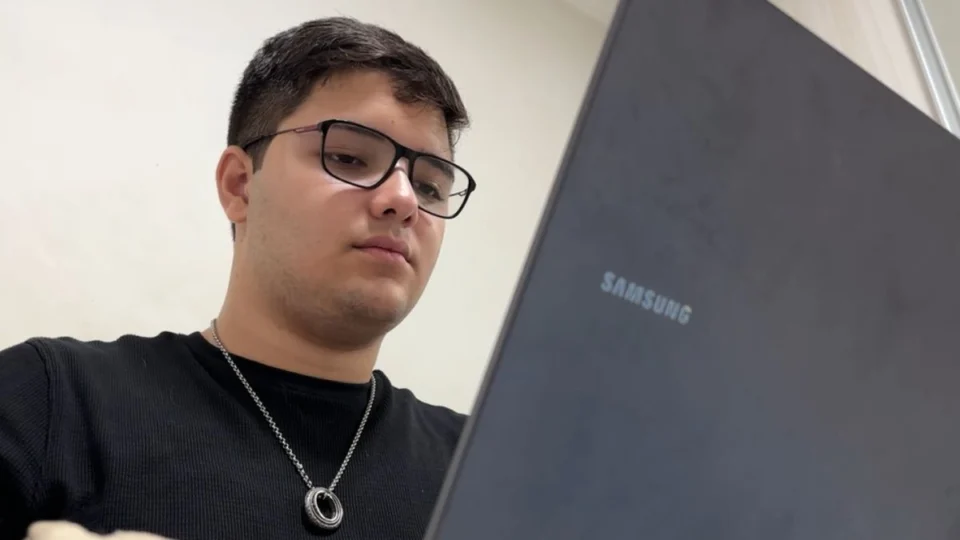 Jean Gabriel, o estudante que vai representar o Amazonas em Harvad e Yale.