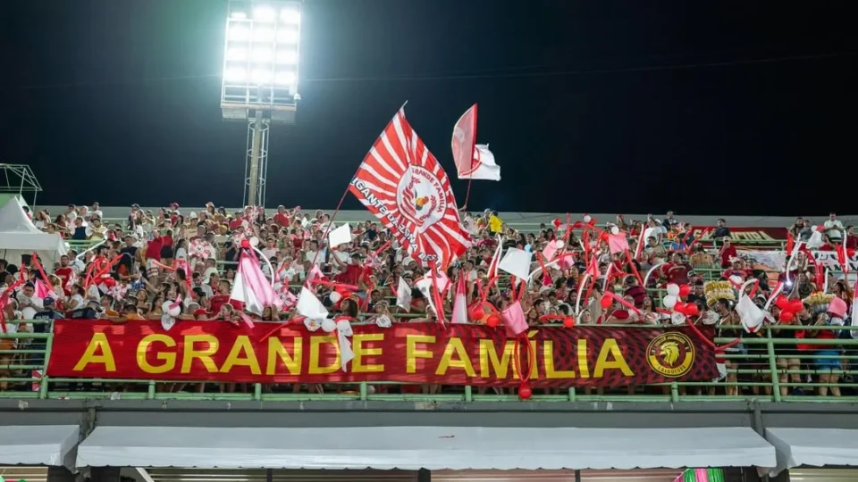 A Grande Família realiza festa da vitória após título do Carnaval de Manaus 2026