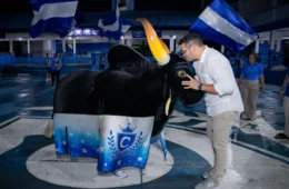 Ministério da Cultura reconhece Parintins como capital brasileira da cultura durante visita ao Boi Caprichoso