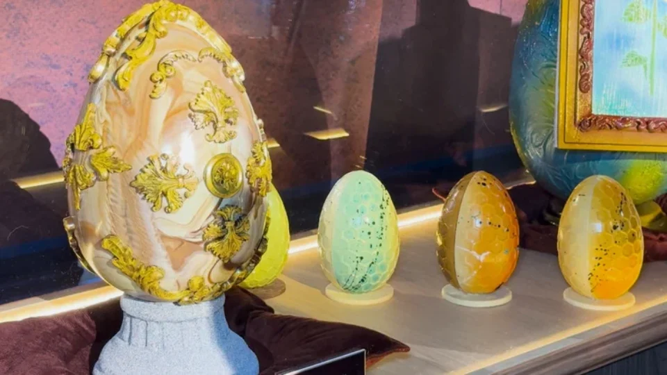 Páscoa vira exposição de arte em chocolate em Manaus