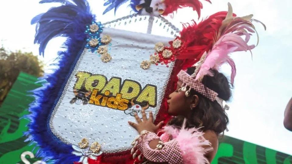 Toada Kids reúne famílias e público infantil no Largo de São Sebastião durante encerramento do Carnaboi