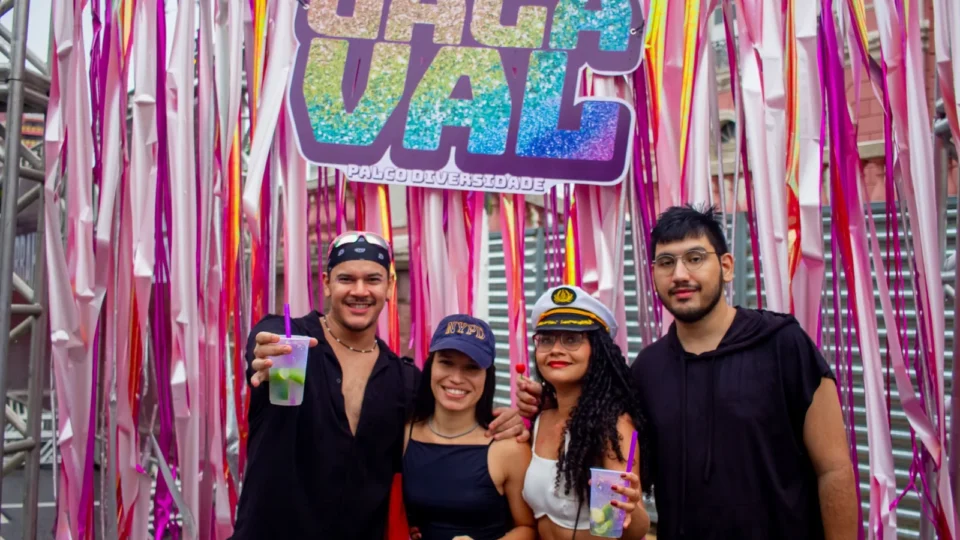 “Bloco Gagaval” leva música pop ao Carnaval de rua no Centro Histórico