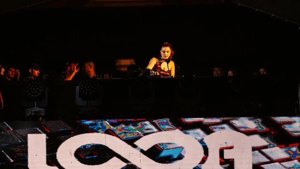 Carnaval 2026 tem quatro dias de programação gratuita na avenida Nilton Lins