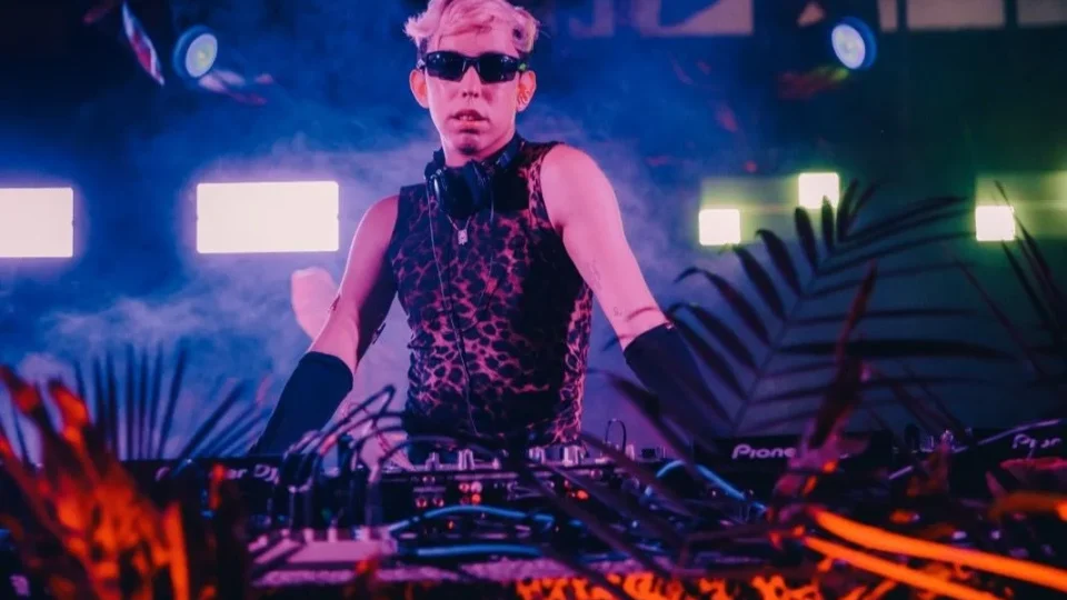 Bloco Sambarilove reúne shows e DJs em evento pós-Carnaval em Manaus